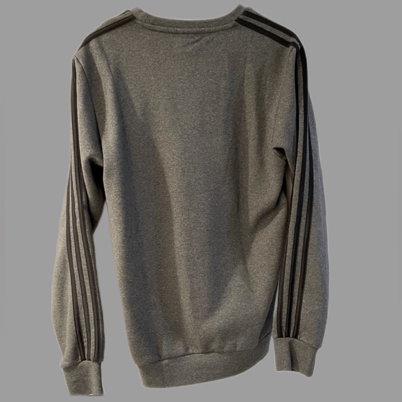 Adidas’s unisex Sweater NWOT - Picture 2 of 2